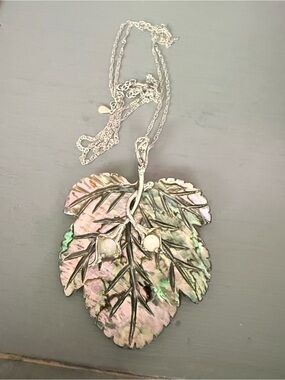 DK 925 Sterling Silver Abalone Shell Leaf Pendant & Necklace